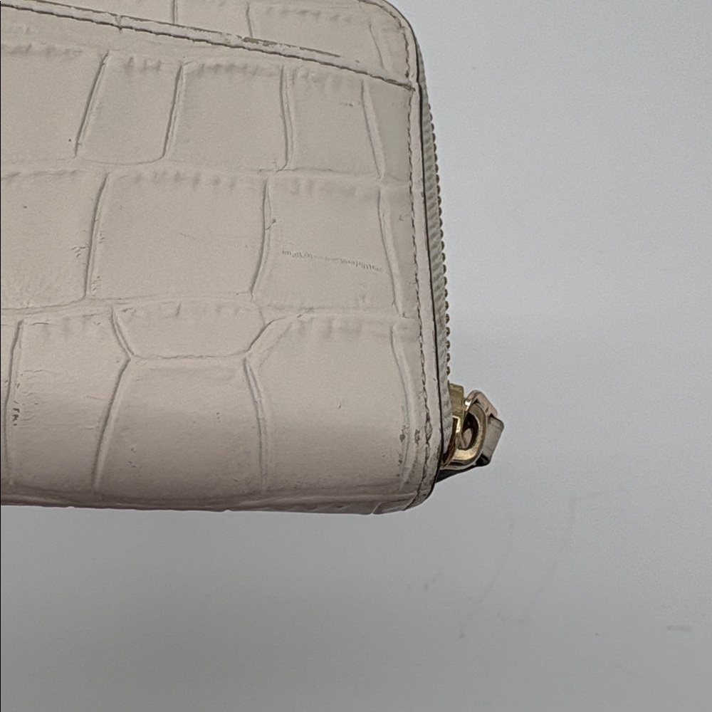 Coach Ivory Croc Zip Around Wallet BLEMISH - Picture 5 of 7